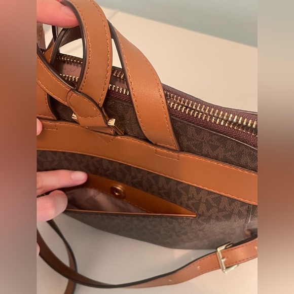 Michael Kors Rhea Medium Slim Logo Backpack - Picture 15 of 16